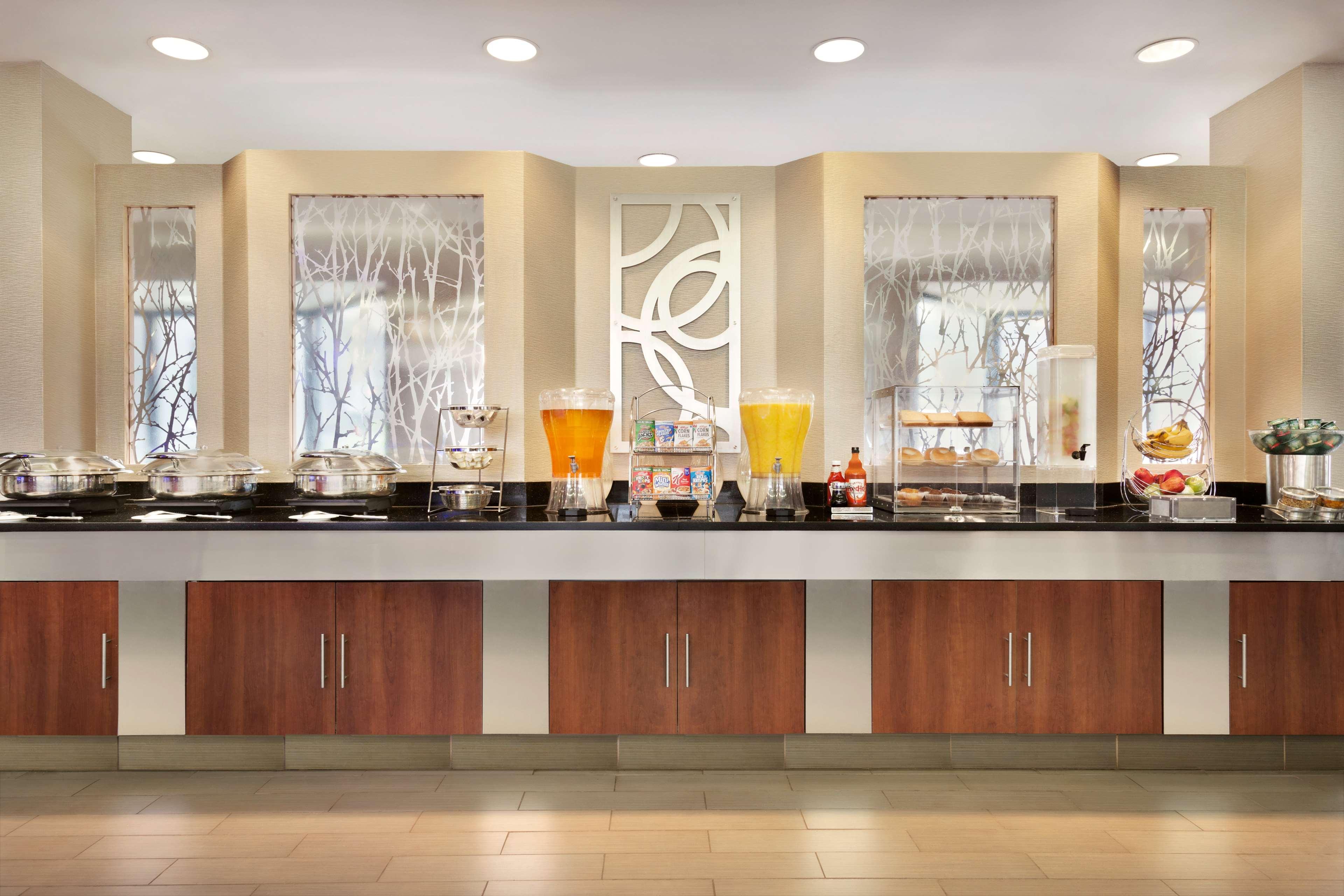 Radisson Akron-Fairlawn Copley Montrose Екстер'єр фото