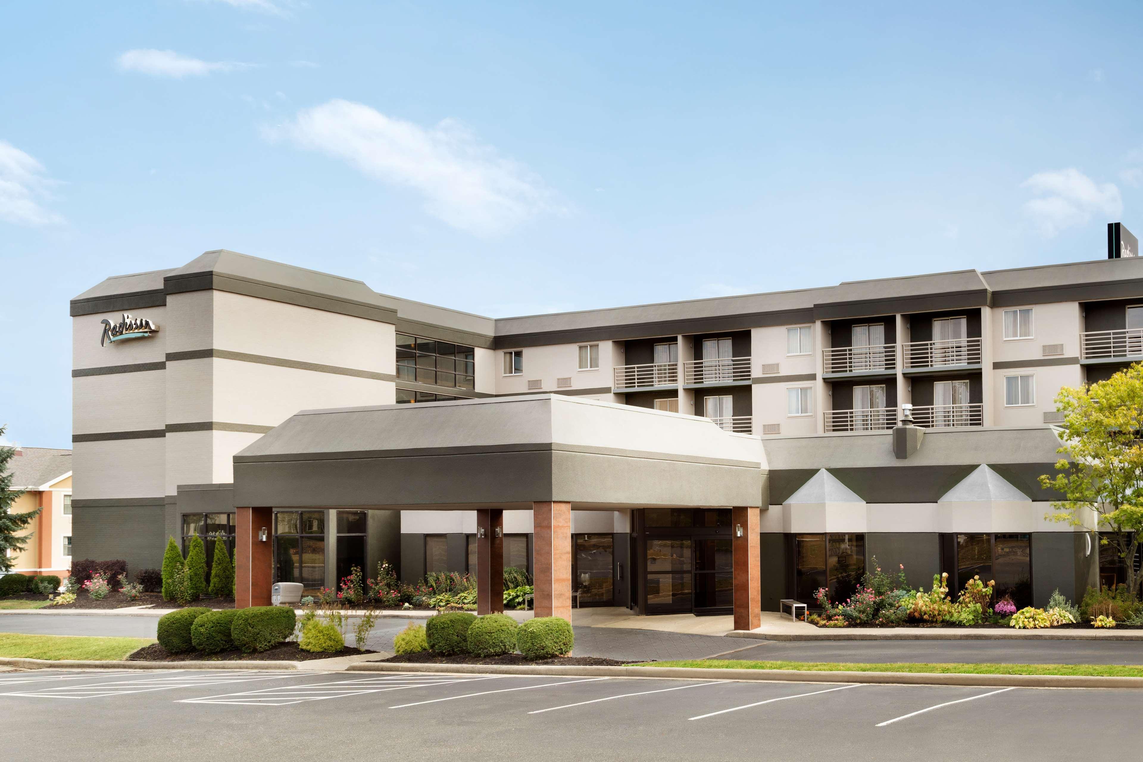 Radisson Akron-Fairlawn Copley Montrose Екстер'єр фото
